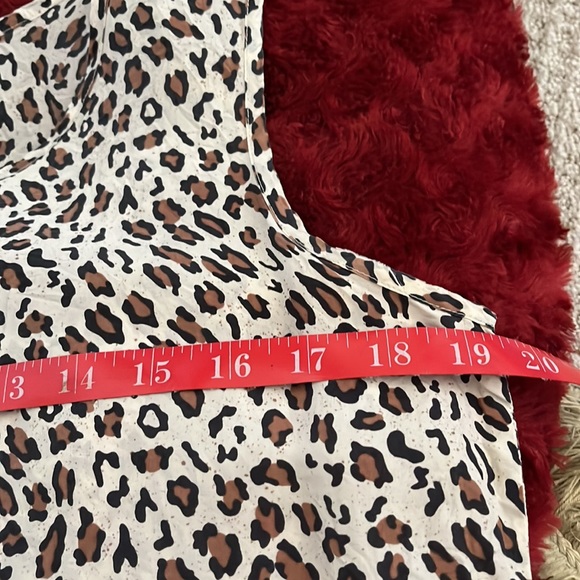 100% Silk leopard print shell - Picture 4 of 5